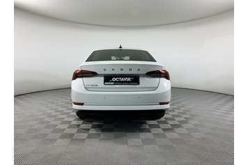 Octavia Active Plus Белый Pure 2022