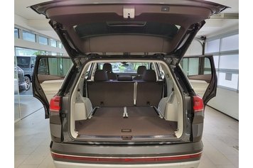 Talagon  Luxury Wonderland Pro 7 seats Черный Deep перламутр 2023