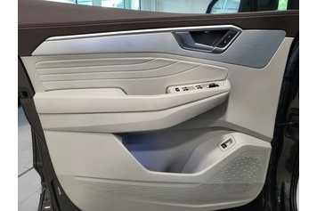 Talagon  Luxury Wonderland Pro 7 seats Черный Deep перламутр 2023