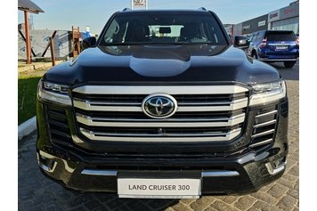 Land Cruiser 300 GR Sport Черный 