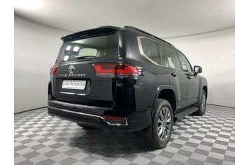 Land Cruiser 300 GR Sport Черный 