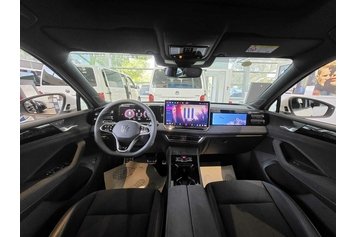 Tiguan PRO R-Line Premium Черный Deep перламутр 2024