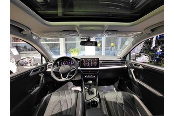 Tiguan PRO Long Серый Platinum металлик 2023