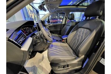 TIGUAN Long330 Черный Deep перламутр 2023