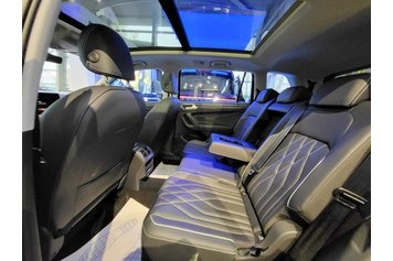 TIGUAN Long330 Черный Deep перламутр 2023