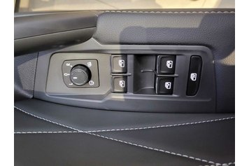 TIGUAN Long330 Черный Deep перламутр 2023
