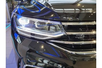 TIGUAN Long330 Черный Deep перламутр 2023