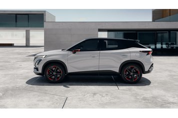 C5 Lifestyle Белый с черной крышей 2024