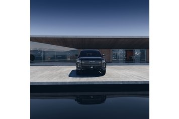 J7 Lifestyle CRYSTAL BLACK 2024