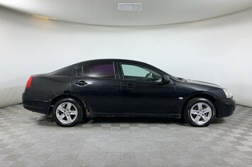 MITSUBISHI Galant